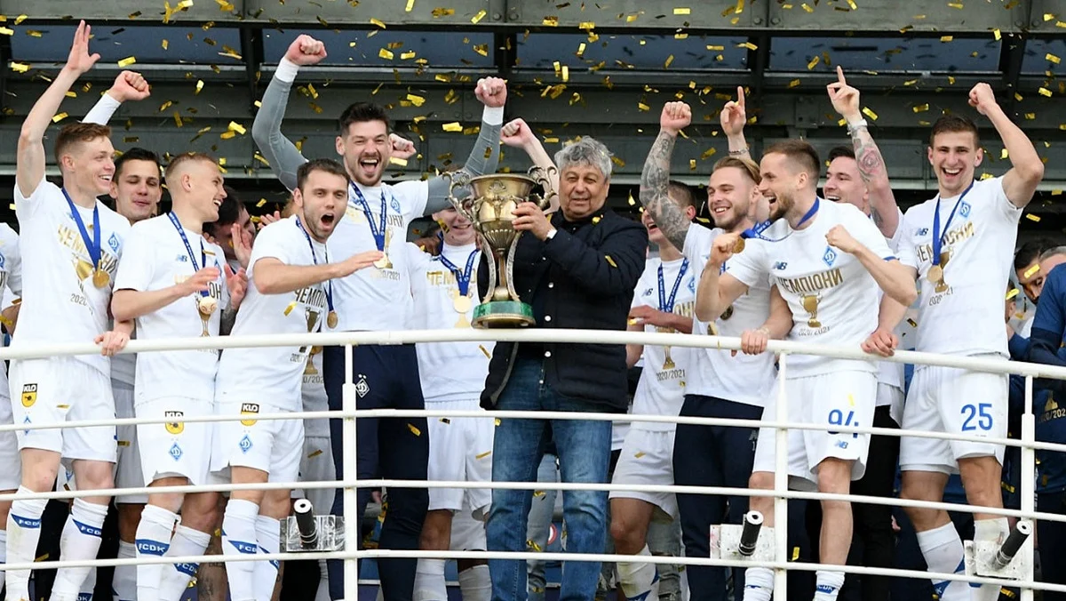 Мірча Луческу і динамівці / Сайт киян