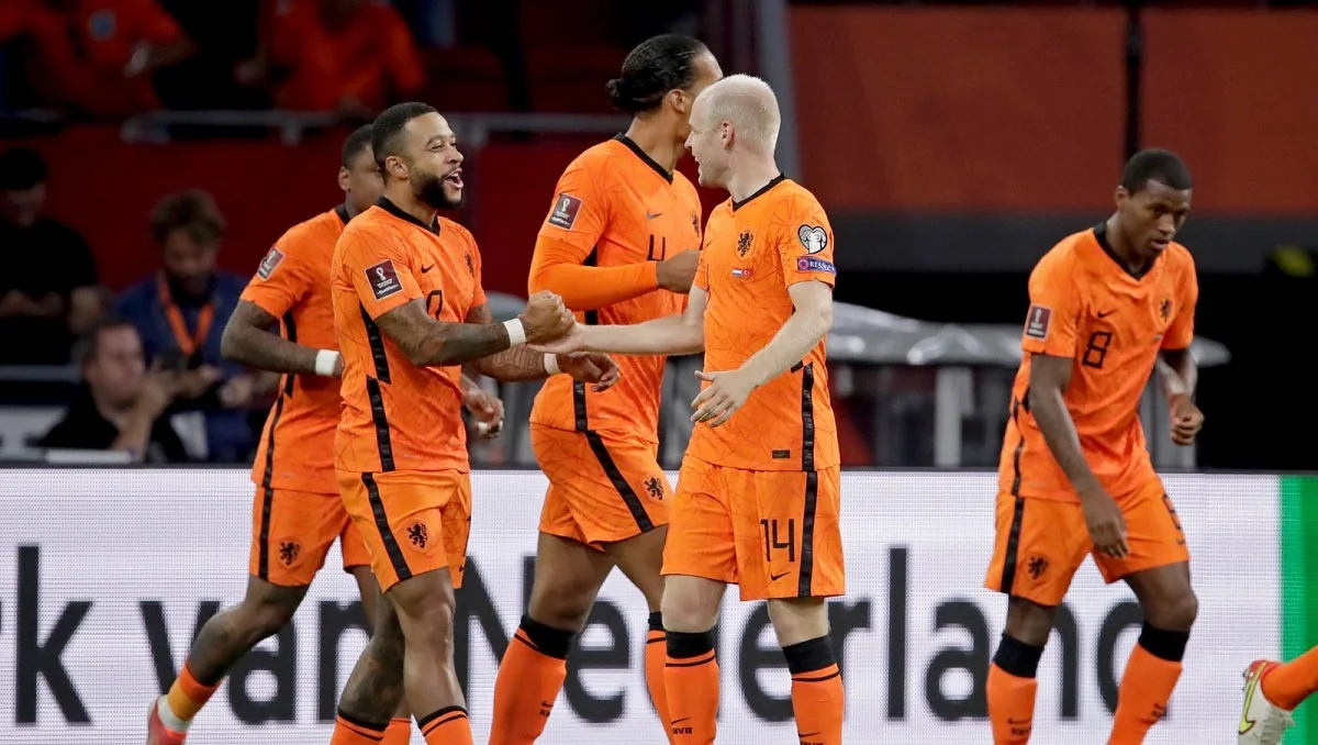 Нидерланды разгромили Турцию / Twitter "оранье"