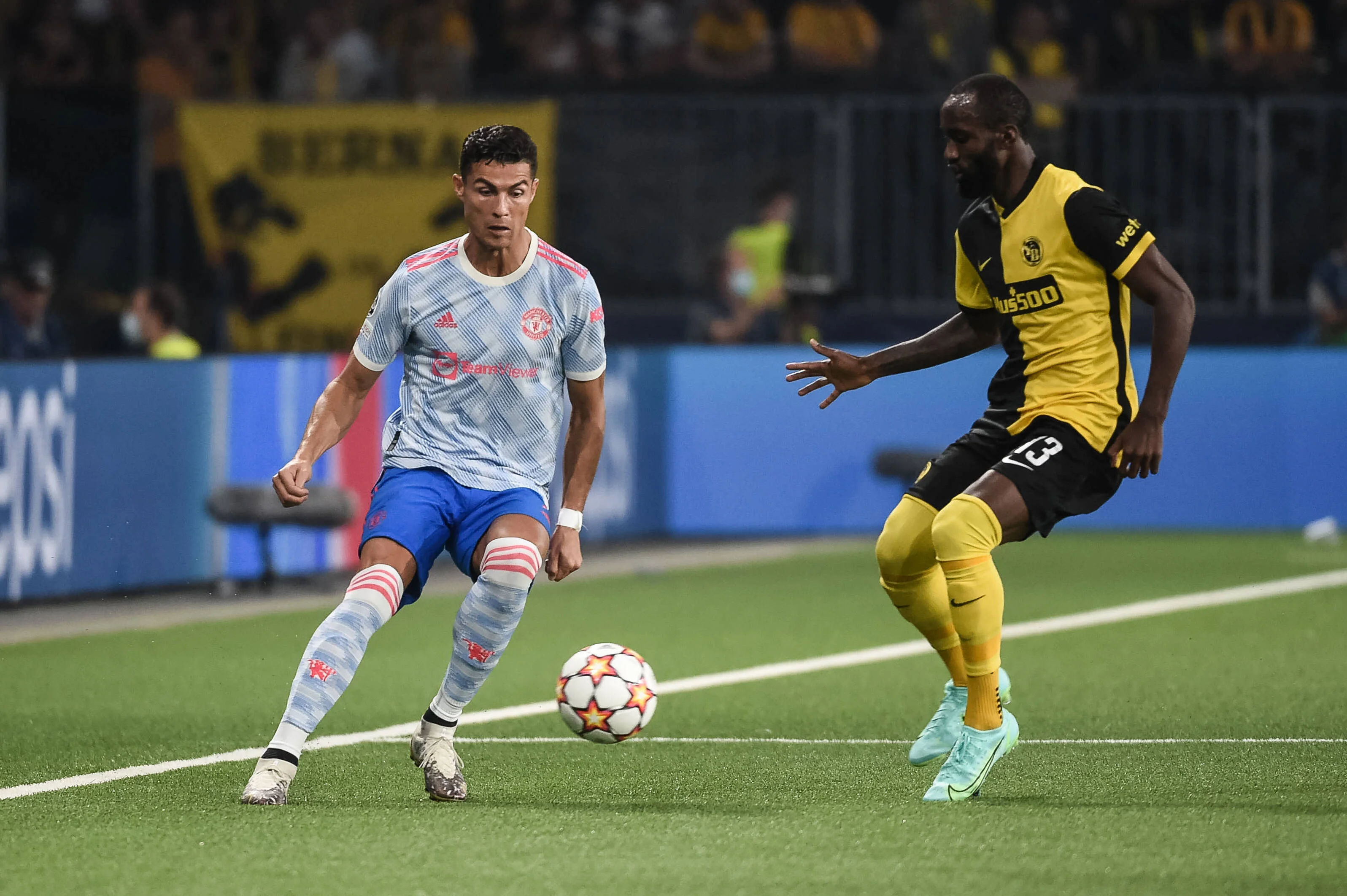 Янг Бойз и Манчестер Юнайтед / Фото МЮ