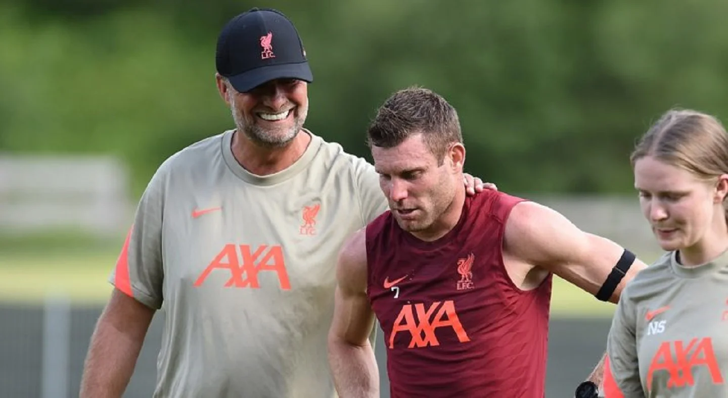 Юрген Клопп та Джеймс Мілнер / Фото Ліверпуль
