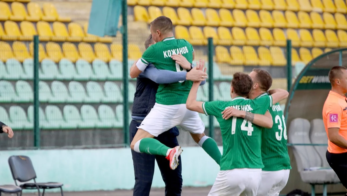 Неудержимые эмоции Кожанова после шедевра / Facebook Карпат