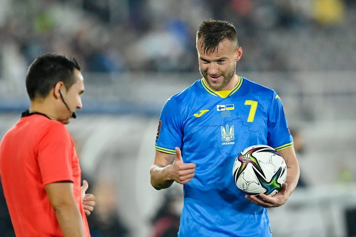 Ярмоленко до матчу Україна – Боснія і Герцеговина підходить у прекрасному гуморі