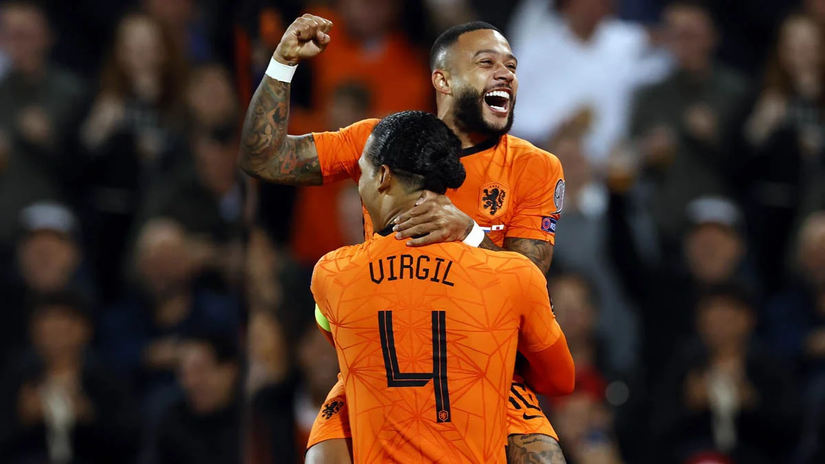 ван Дейк и Депай / Getty images