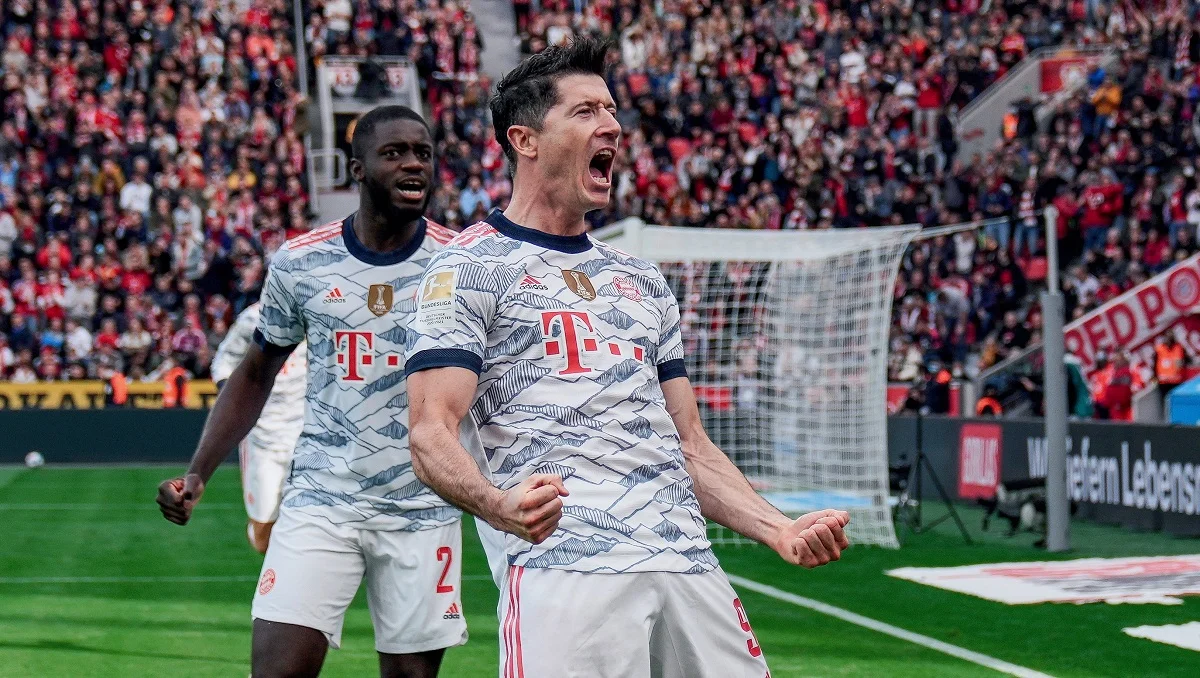 Роберт Лєвандовскі відзначився дублем у воротах Байєра / Twitter Баварії