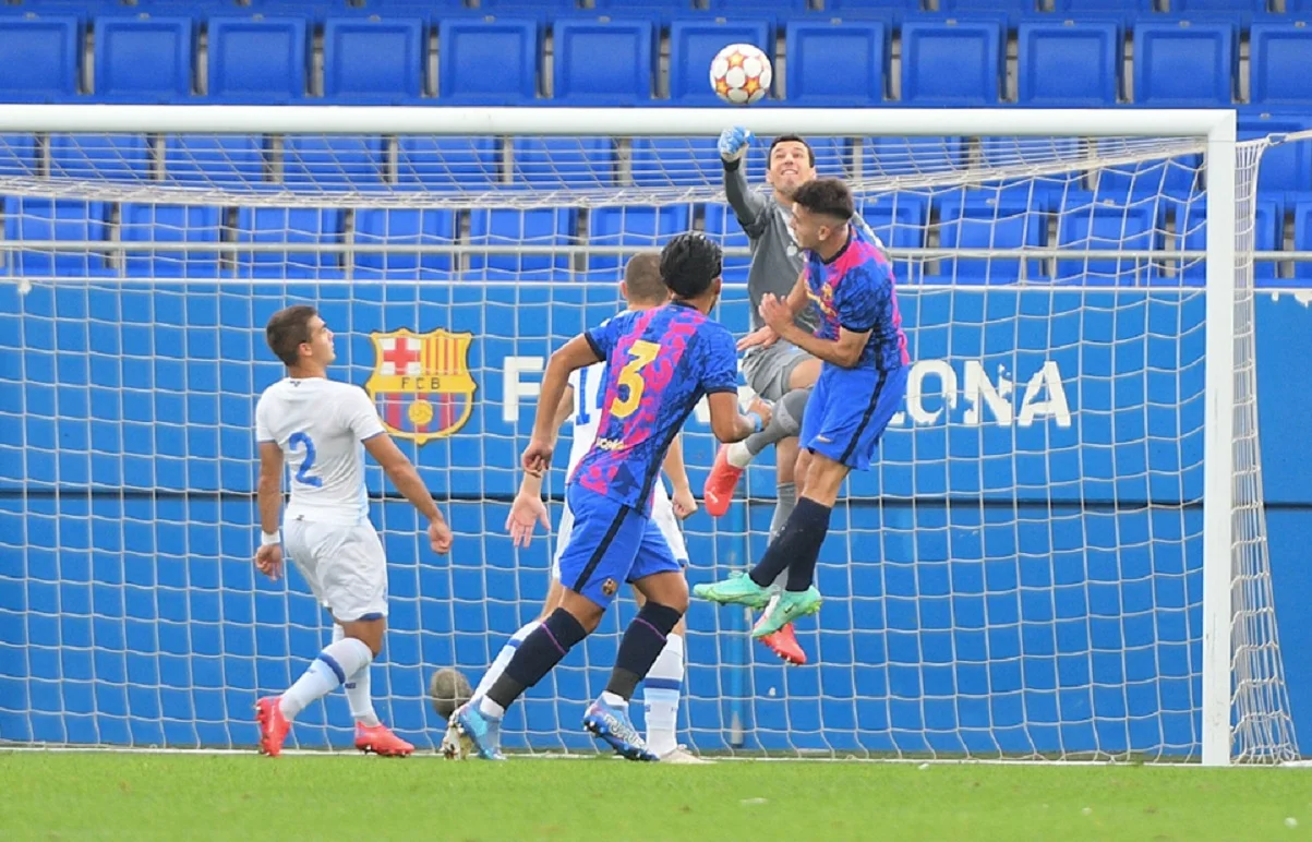 Барселона U-19 – Динамо U-19 – 0:0 – видеообзор матча Юношеской лиги УЕФА