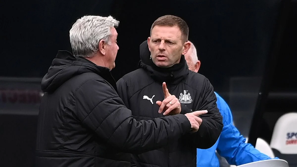 Брюс і Джонс / The Chronicle