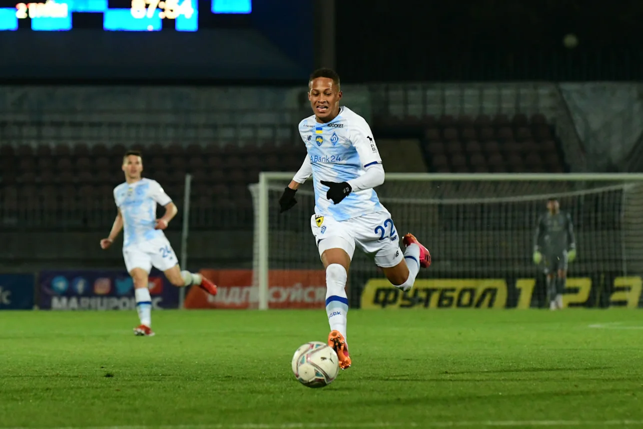 Вітінью / ФК Динамо