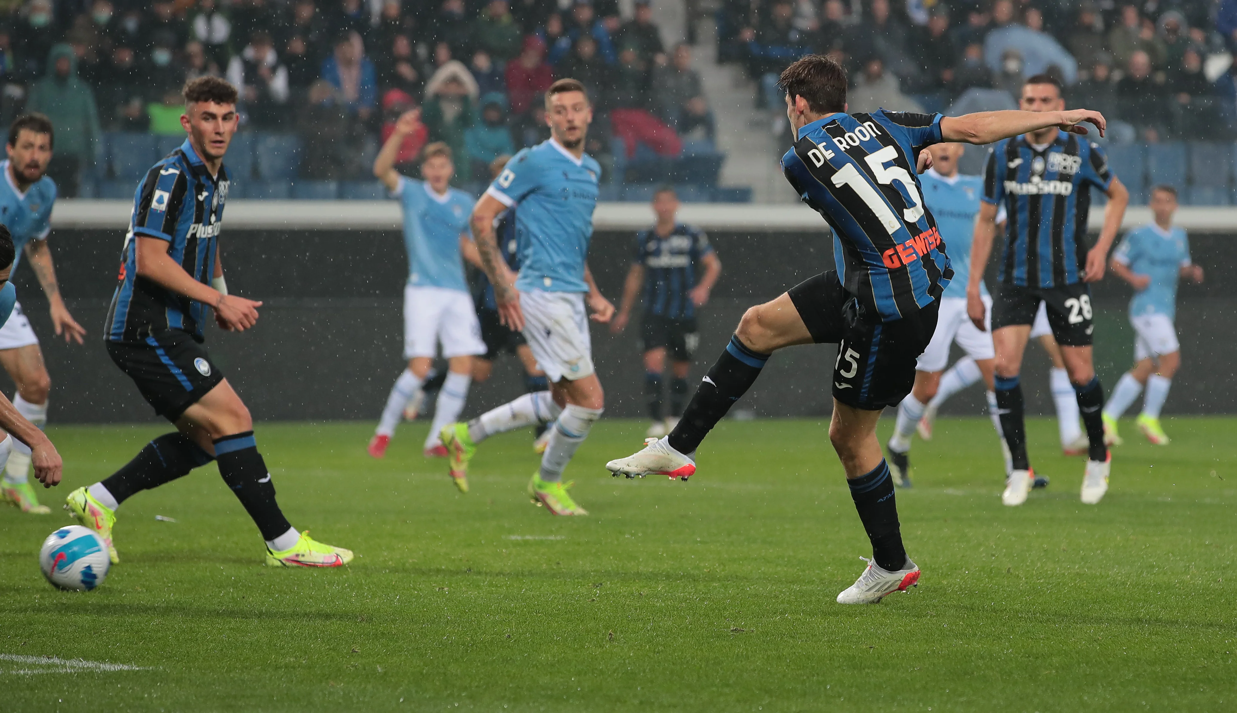 Де Рон вириває очко на останній хвилині