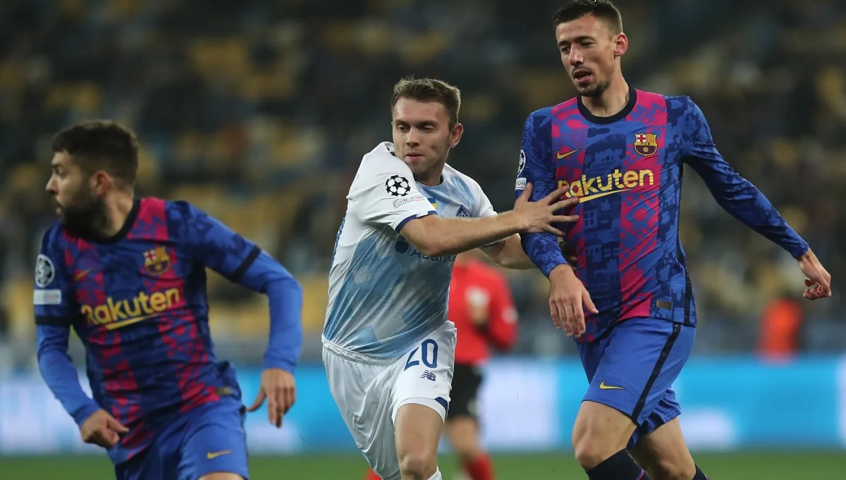 Александр Караваев (в центре) / ФК Динамо Киев