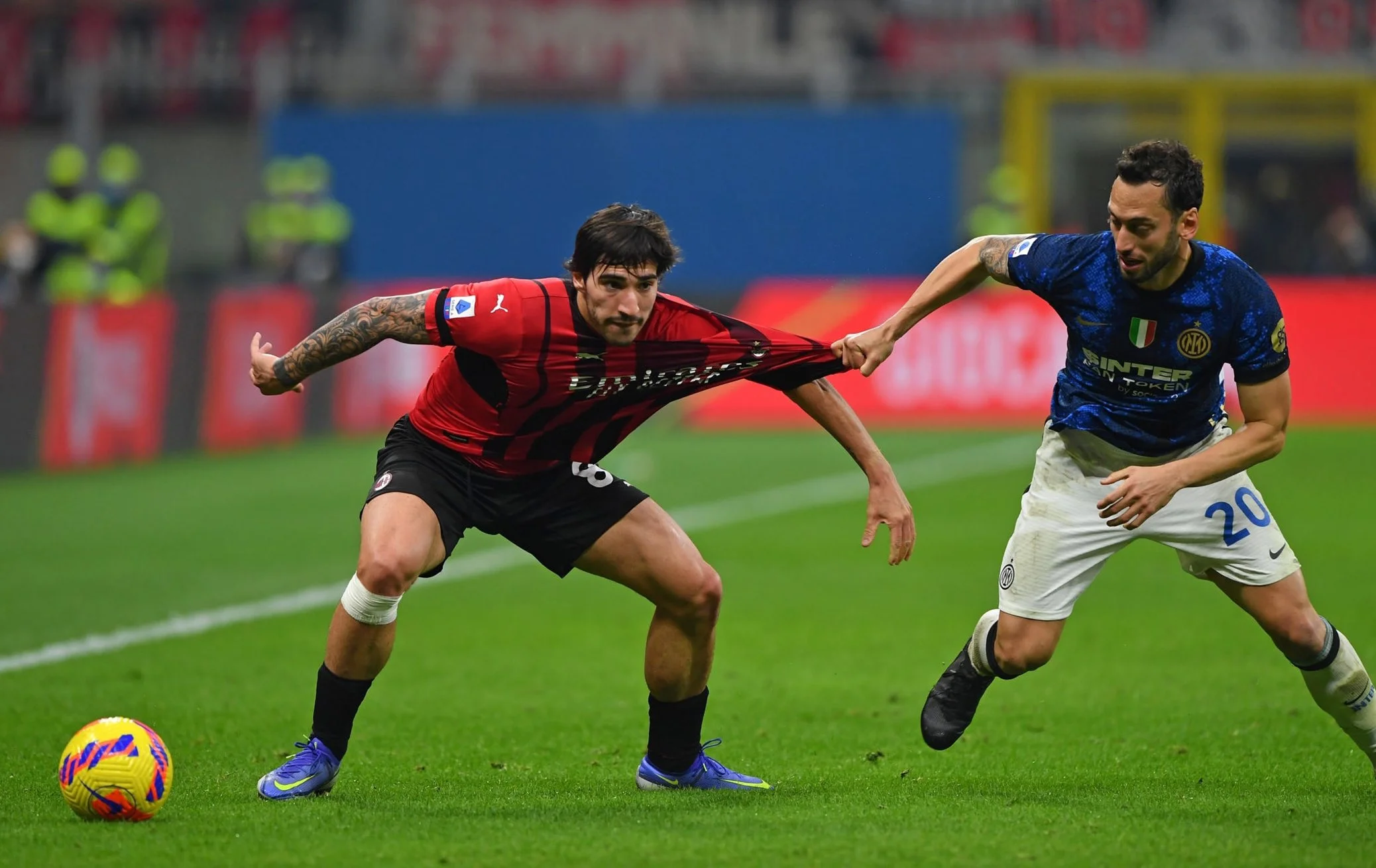 Милан – Интер – видео голов и обзор матча / Фото FGFootball