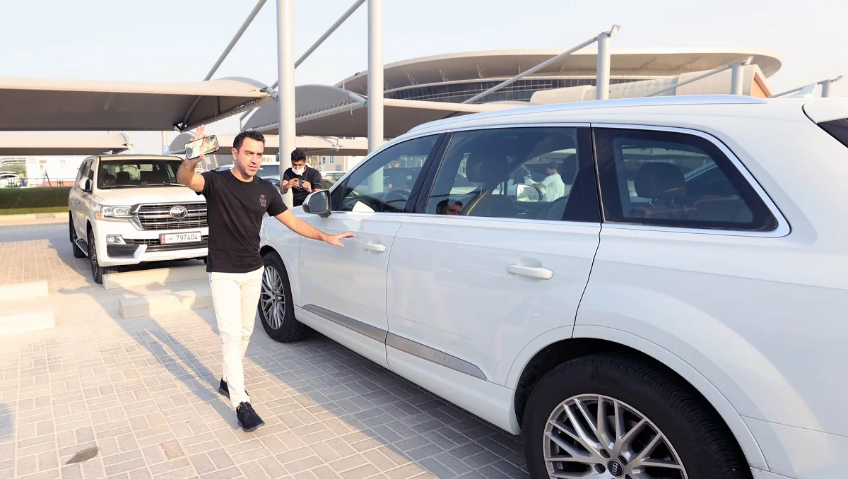 Хаві вирушає в аеропорт / Twitter