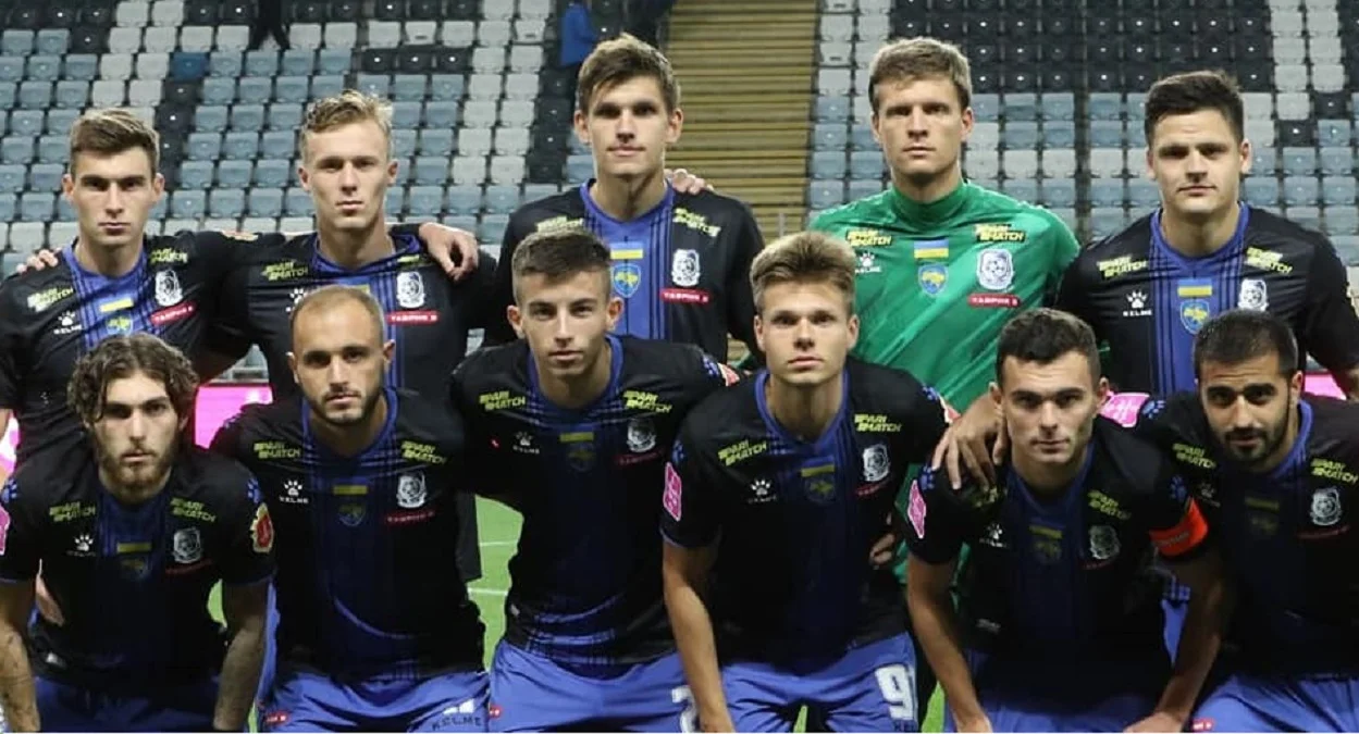 Микола Михайленко – четвертий у нижньому ряду / Фото ФК Чорноморець