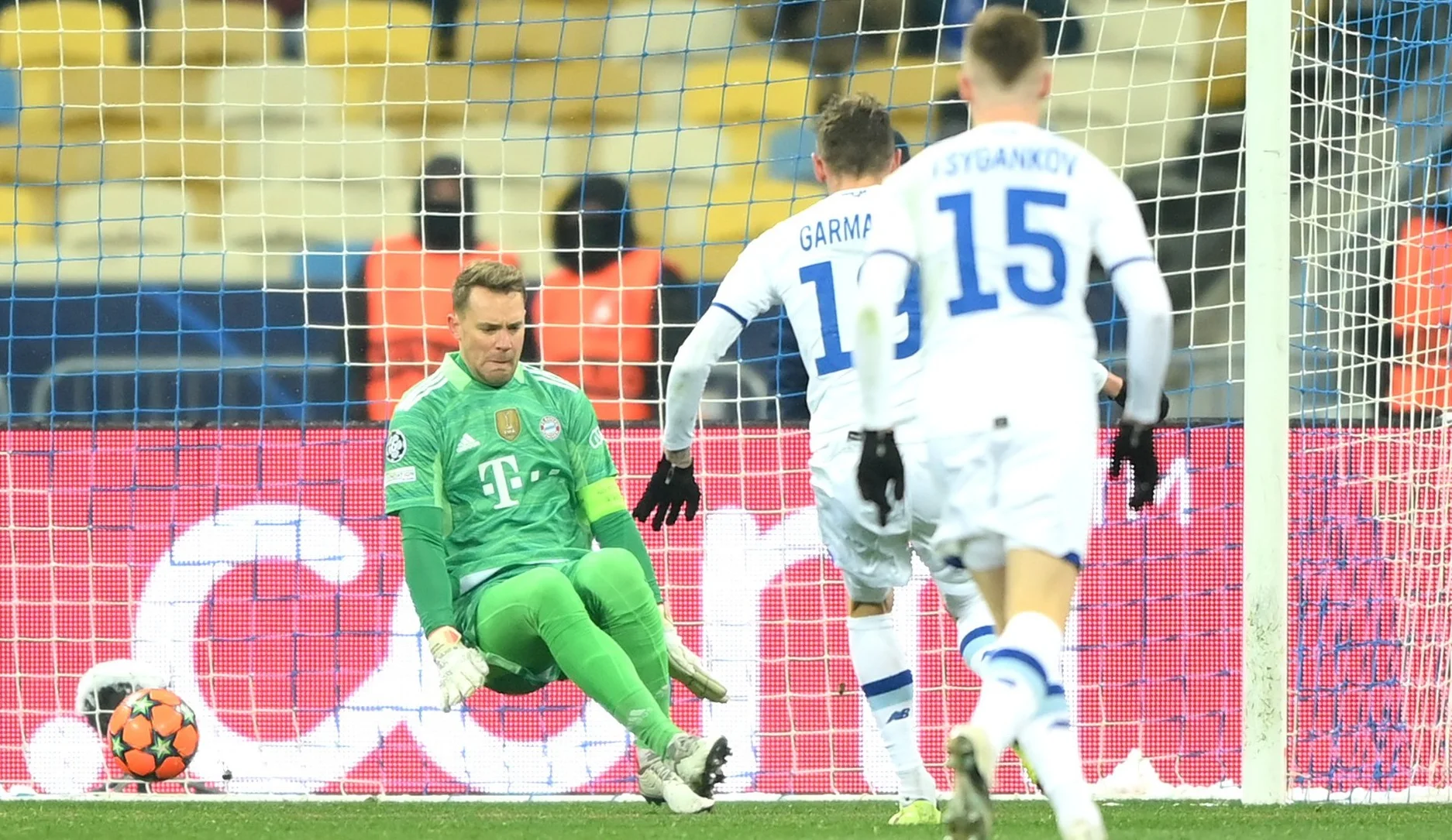 Динамо – Бавария – видео голов и обзор матча