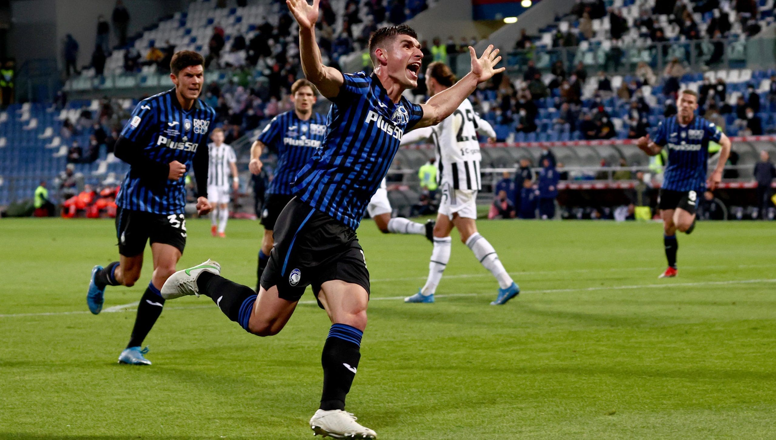 Маліновський святкує гол Ювентусу / Atalanta