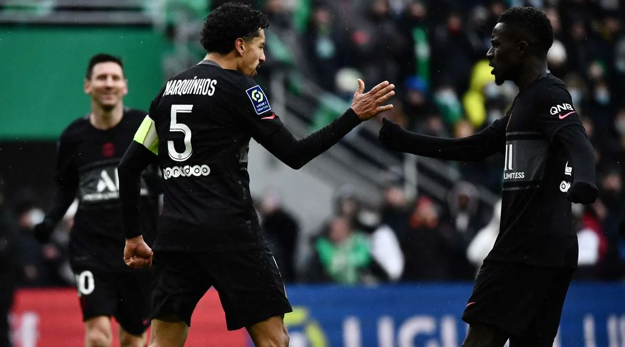 Маркиньос и Гуйе / AFP