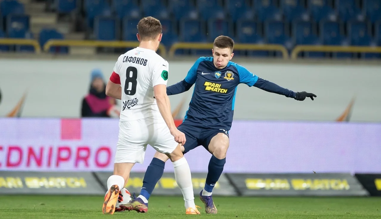 ЛНЗ – СК Днепр-1 / Сайт днепрян