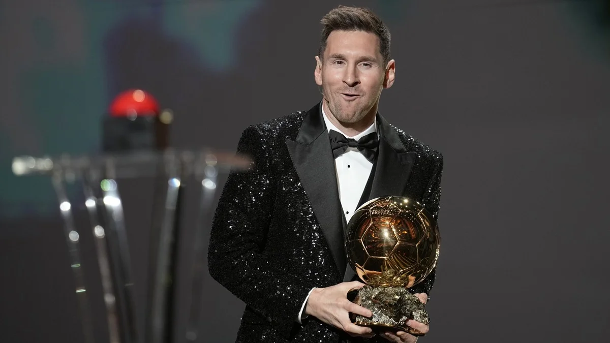 Ліонель Мессі зі сьомим "Золотим м'ячем" / Getty Images