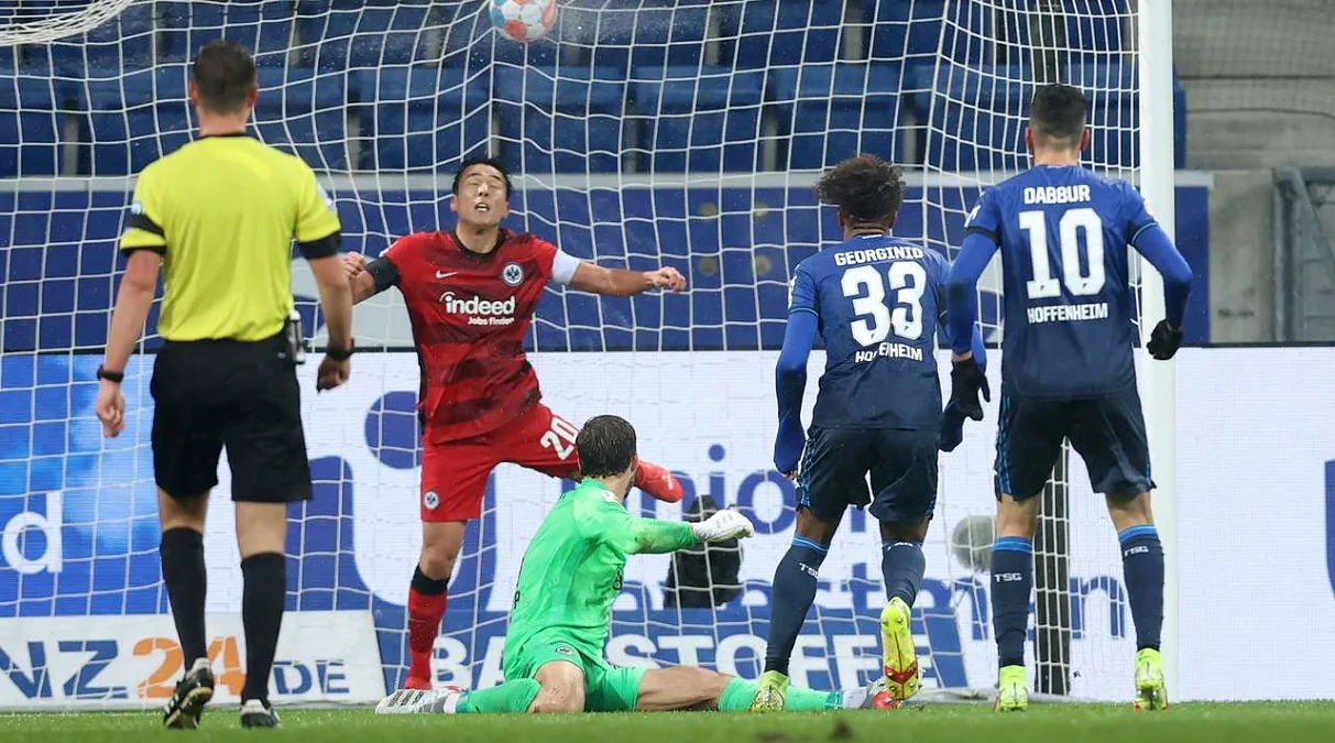 Хоффенхайм – Айнтрахт – 3:2 / AFP