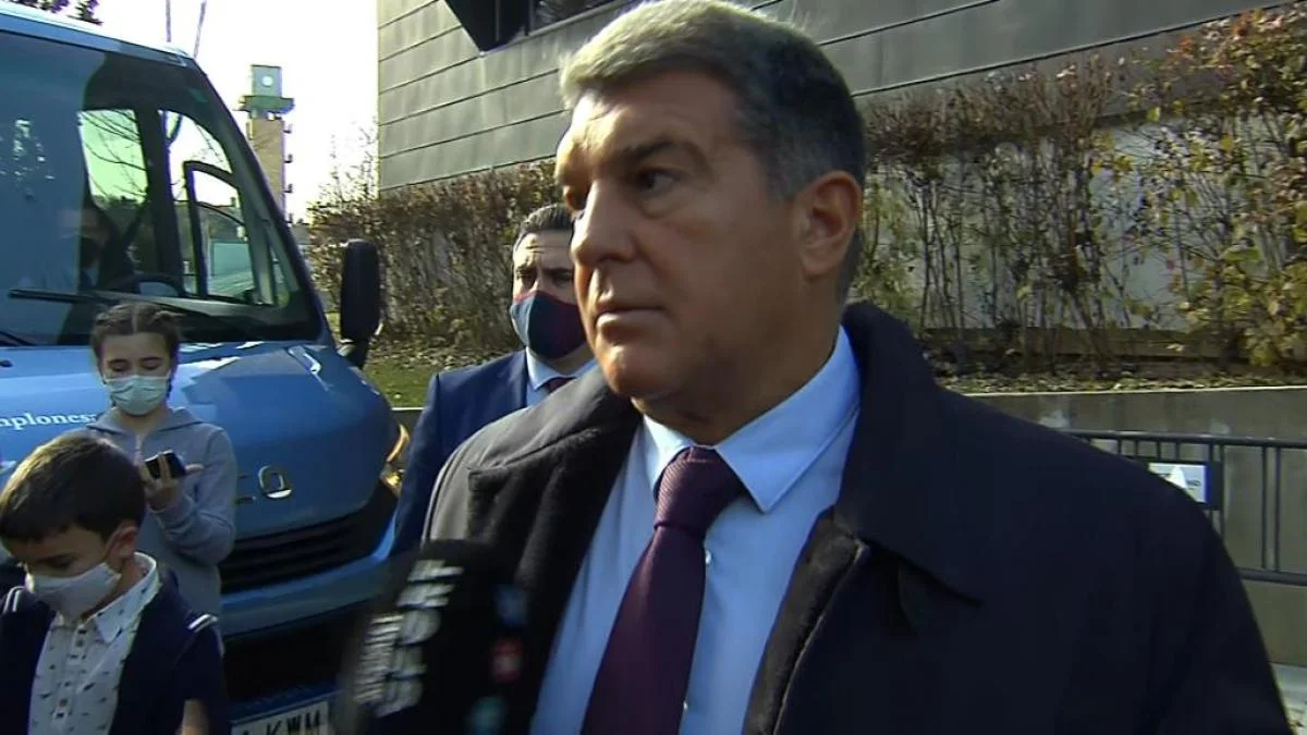 Лапорт отбивается за всю команду