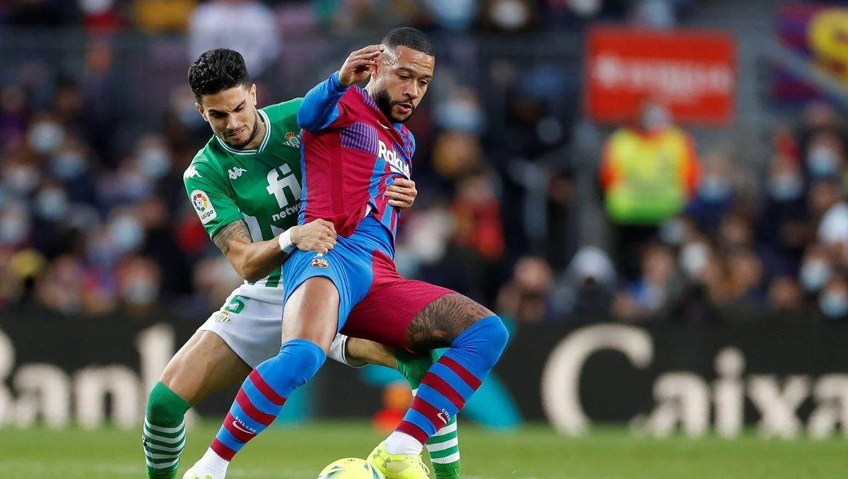 Марк Бартра й Мемфіс Депай / EFE