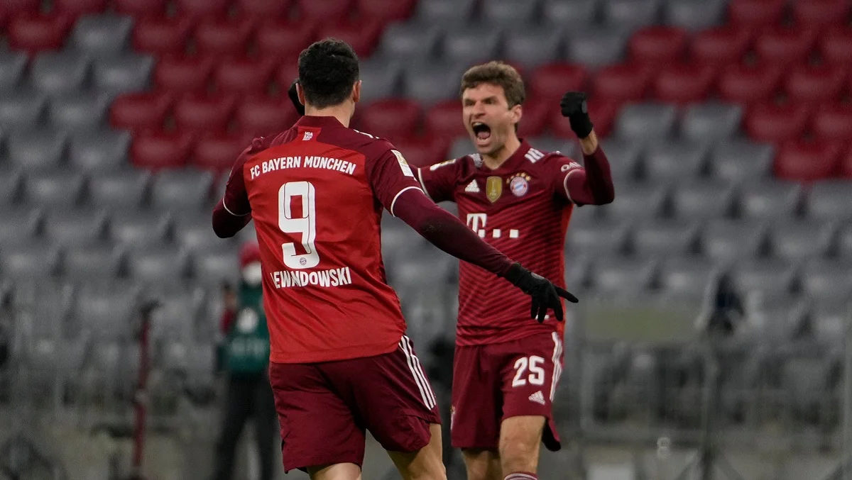 Роберт Левандовски и Томас Мюллер / Twitter Баварии