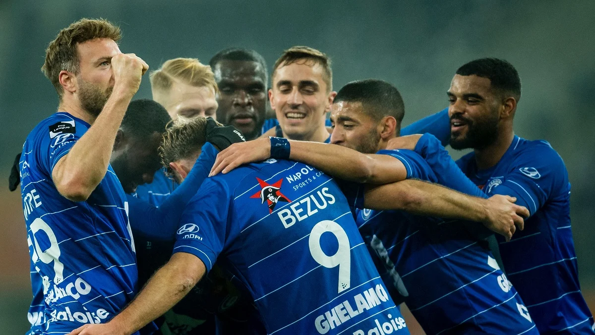 Роман Безус с одноклубниками / Twitter Гента