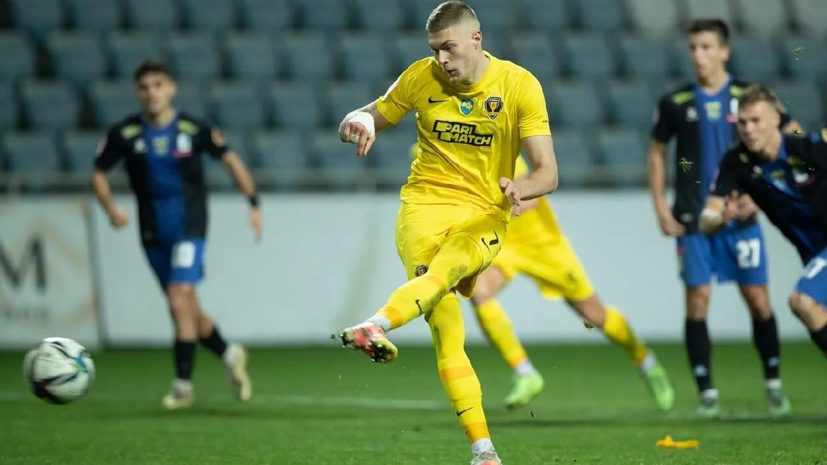 Артем Довбик / фото: СК Дніпро-1