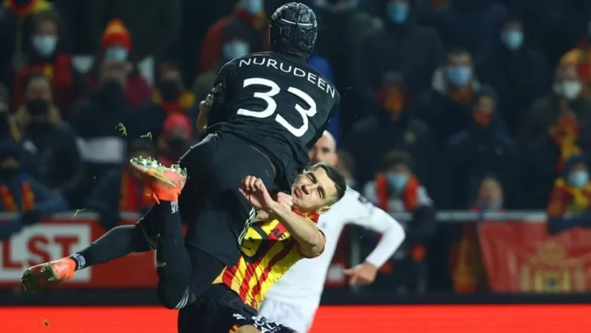 Зіткнення Шведа з воротарем / Belga