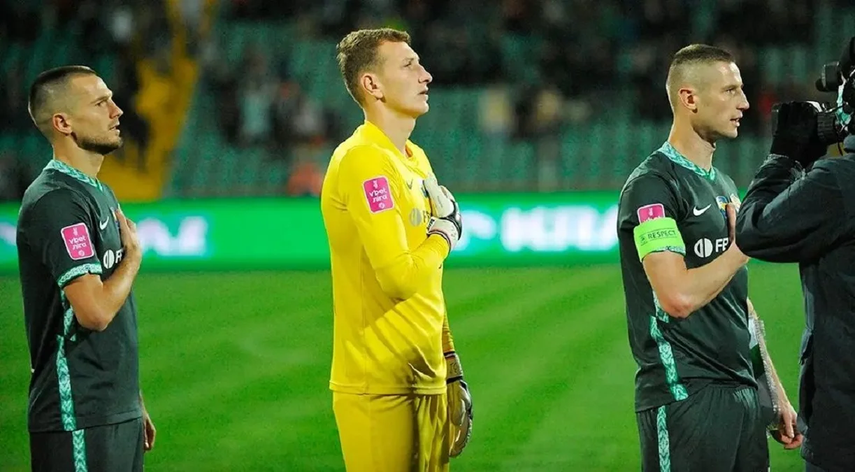 Дмитро Різник (посередині) / фото: Ворскла