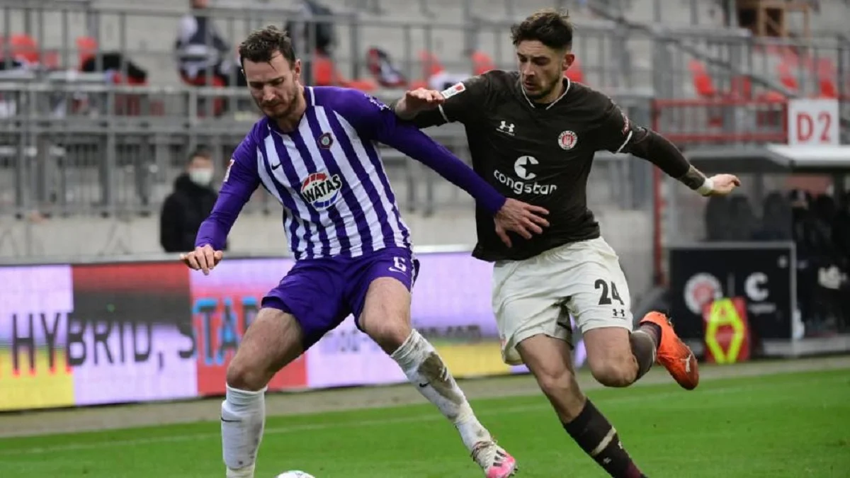 Борис Тащи (справа) / Getty Images