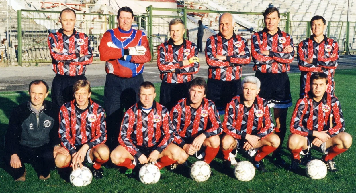 Олександр Томах – третій у верхньому ряду / Фото з архіву