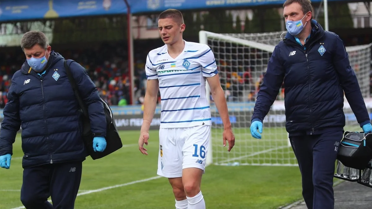 Виталий Миколенко со слезами / Facebook Динамо