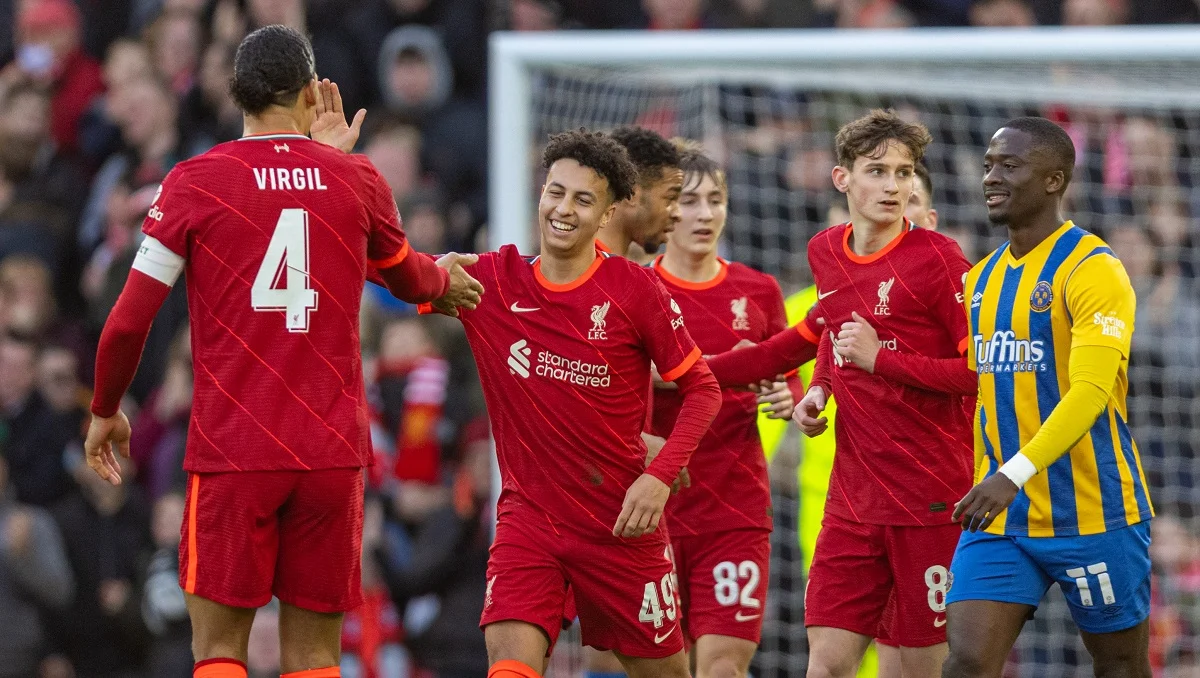 Противостояние Ливерпуля и Шрусбери / Twitter мерсисайдцев