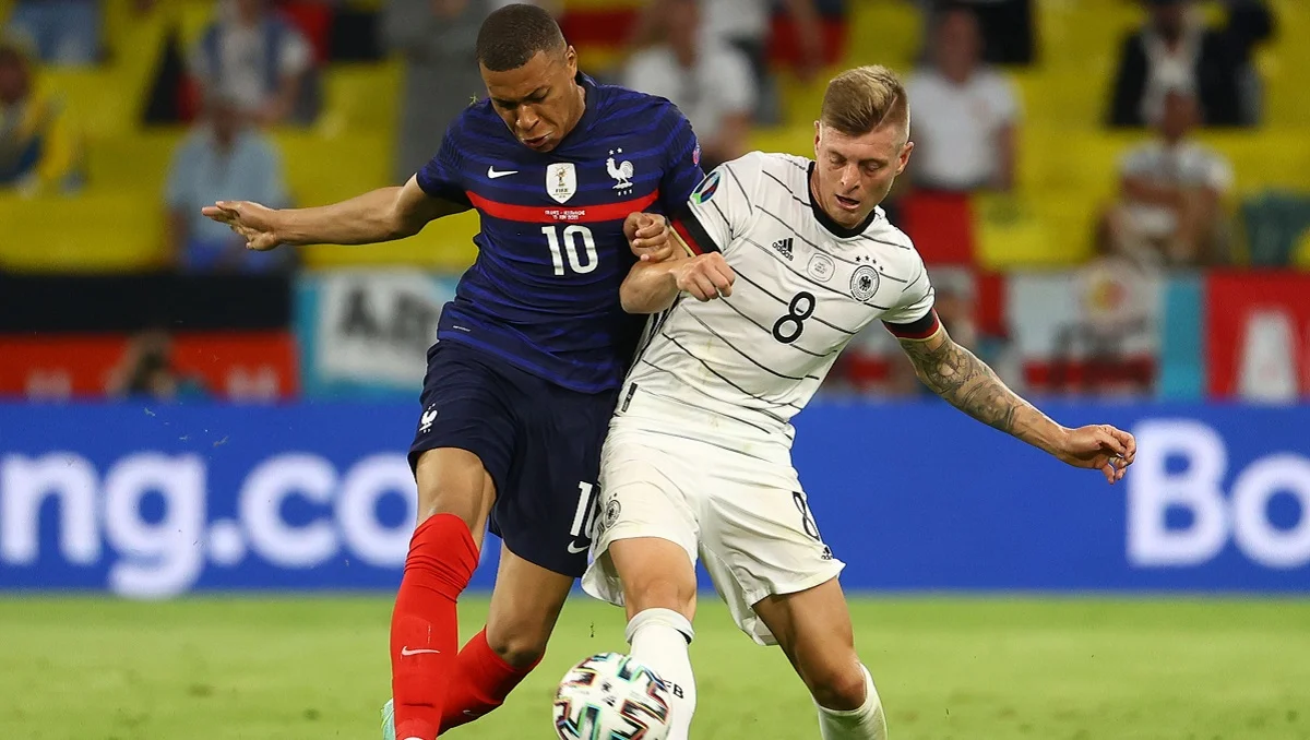 Кіліан Мбаппе та Тоні Кроос / Reuters