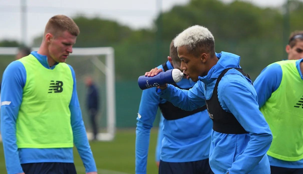 Вітінью попив водички і забив / Фото ФК Динамо