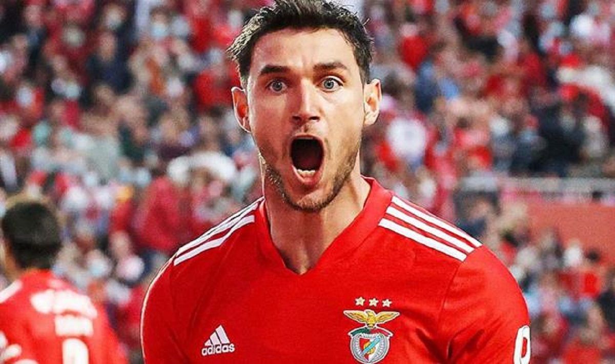 Роман Яремчук / ФК Бенфіка