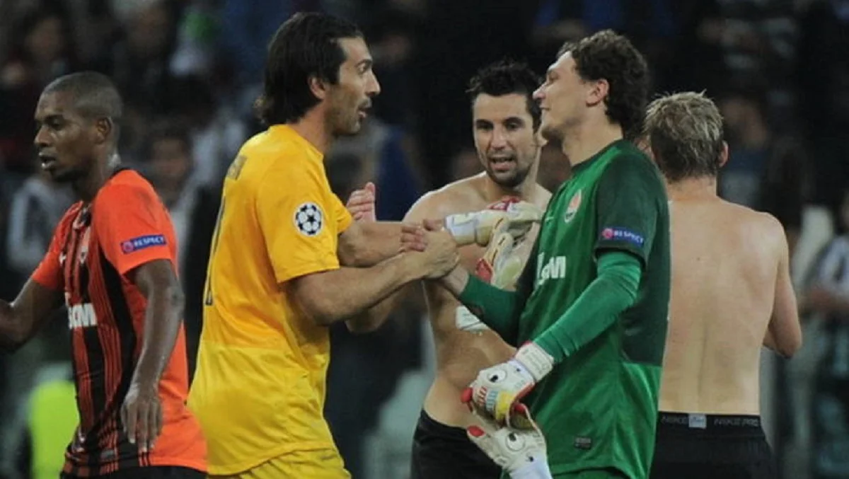 Джанлуїджі Буффон проти Шахтаря / фото із відкритих джерел