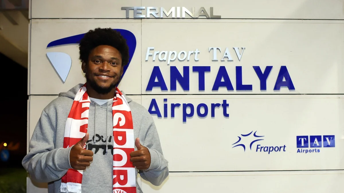 Луїс Адріано / Twitter Антальяспора