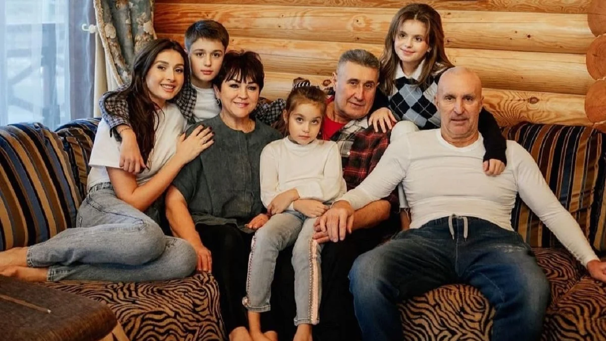 Александр Ярославский с семьей / Фото из соцсетей