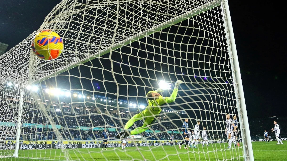 Малиновский забил Ювентусу / Getty images