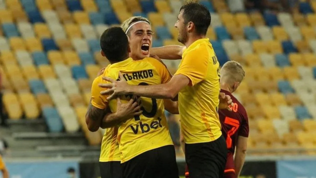 Спинелли в объятиях одноклубников / фото из открытых источников