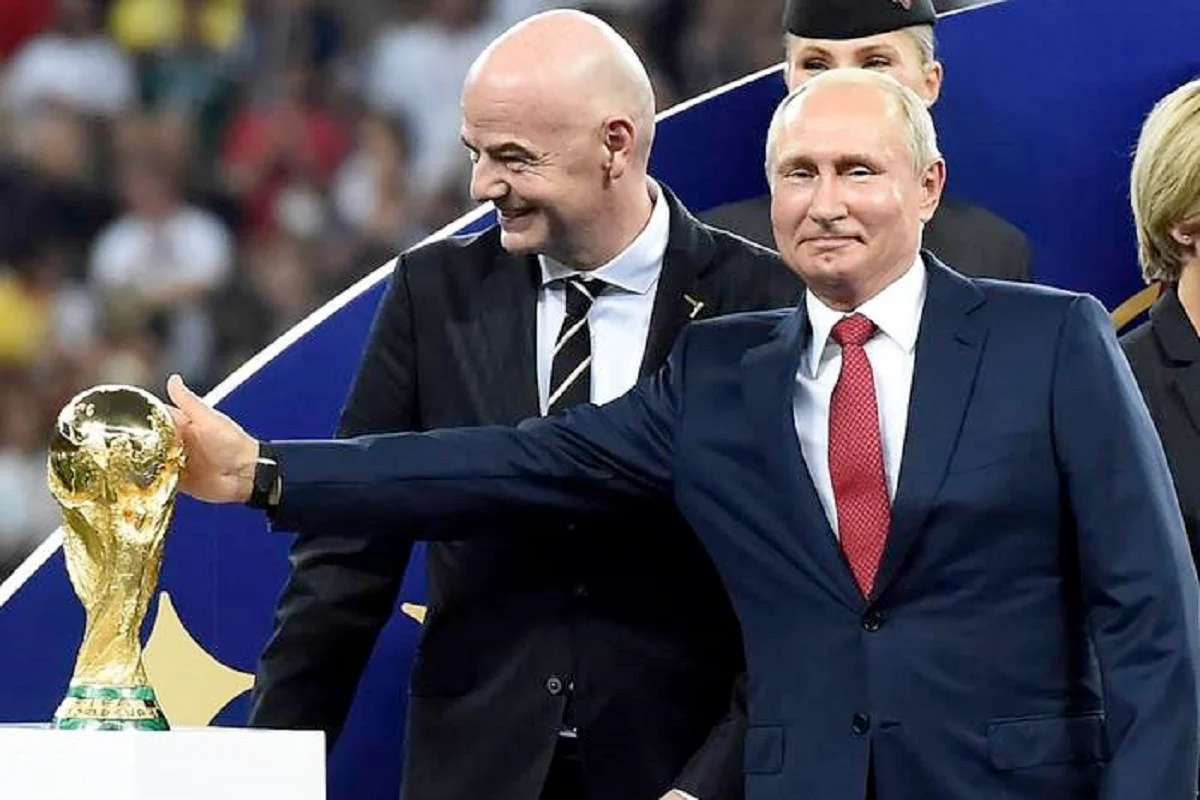 Инфантино и Путин / Shutterstock