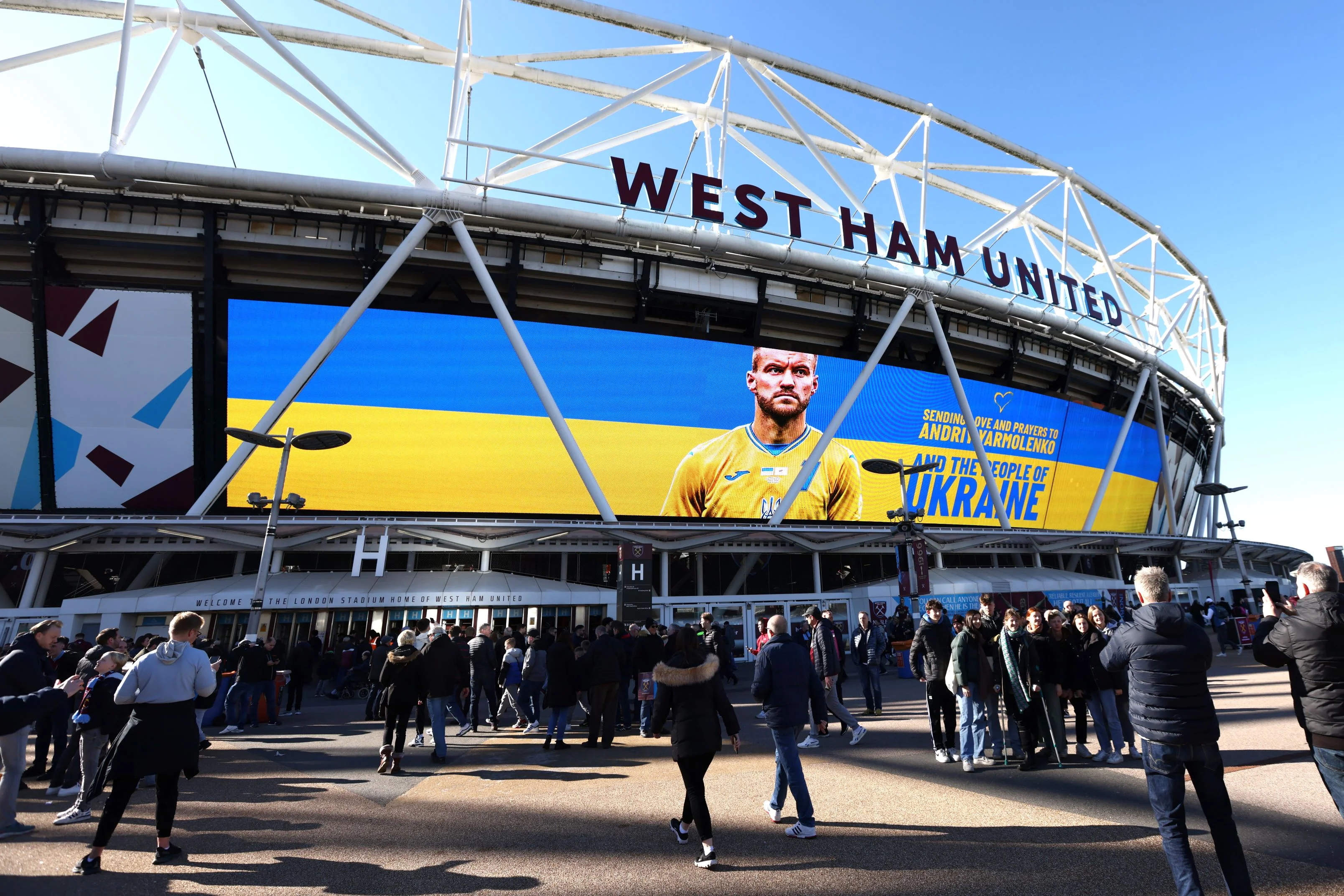 Вест Хэм – Вулверхэмптон: Лондон поддержал Ярмоленко и Украину, пострадавших от жестокого нападения России