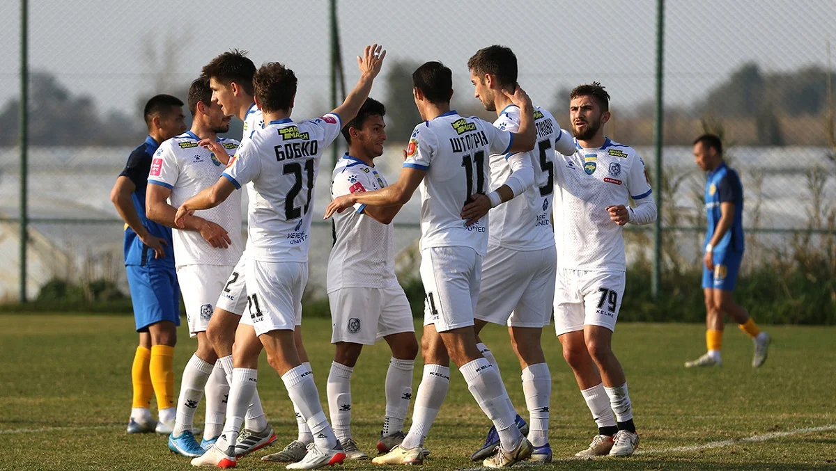 Мартін Петков (крайній праворуч) / Facebook Чорноморця