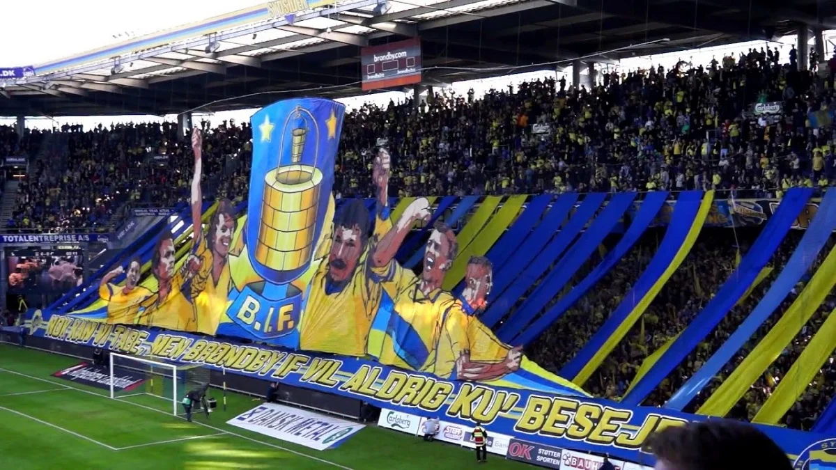 Перфоманс ультрас Брондбю / Скріншот з YouTube