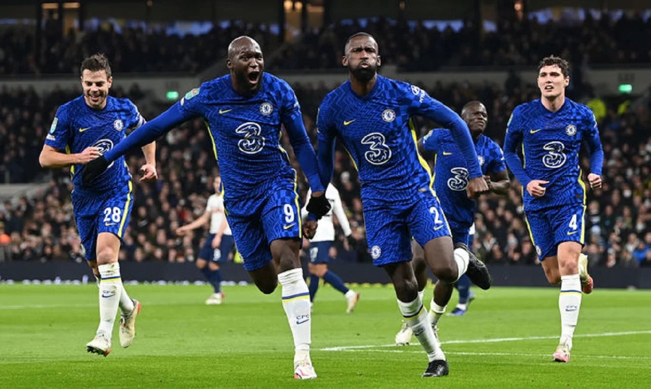 Гравці Челсі тікають від Абрамовича / Getty Images