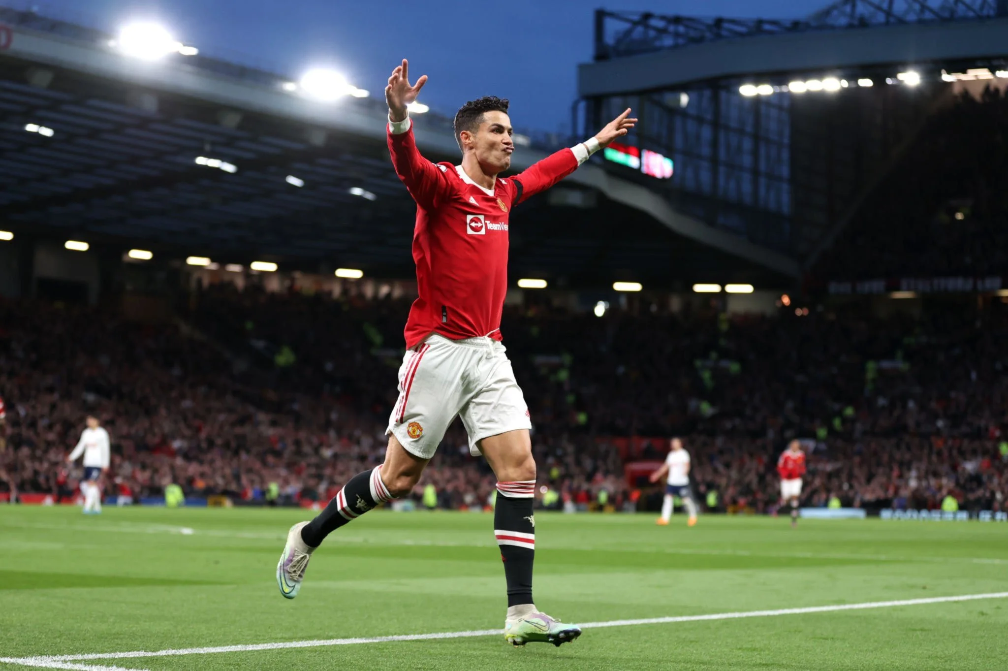 Кріштіану Роналду / соцмережі