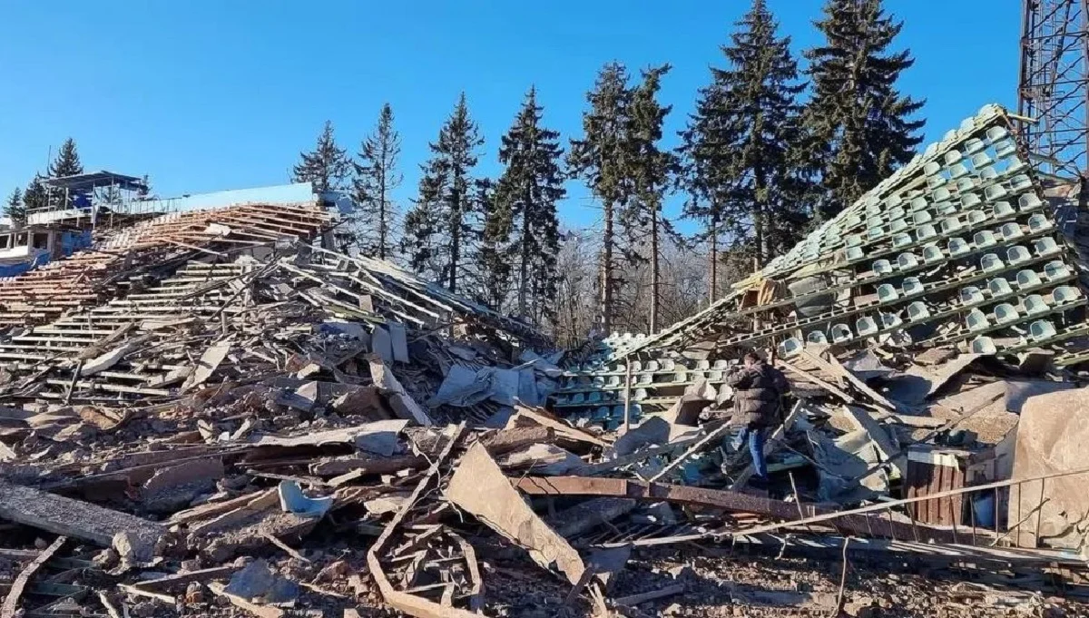 Стадіон ім. Ю. Гагаріна у Чернігові / ФК Десна