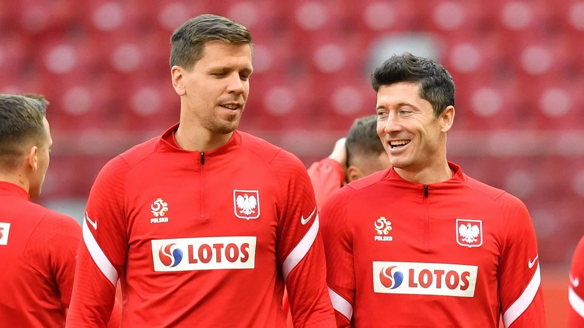 Войцех Щенсны и Роберт Левандовски / EPA