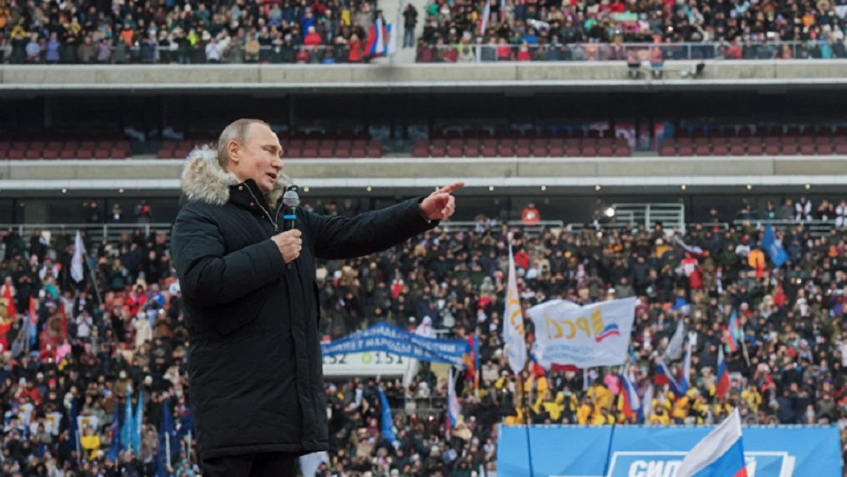 Путин перед толпой зомби / ТАСС